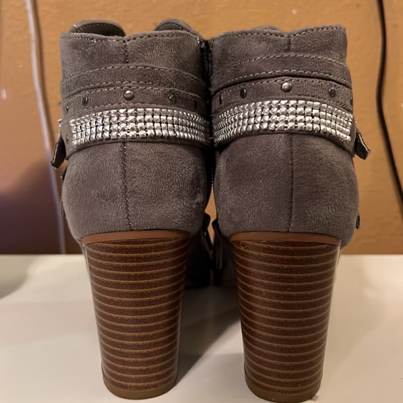 Open Toe Booties - Picture 3 of 3